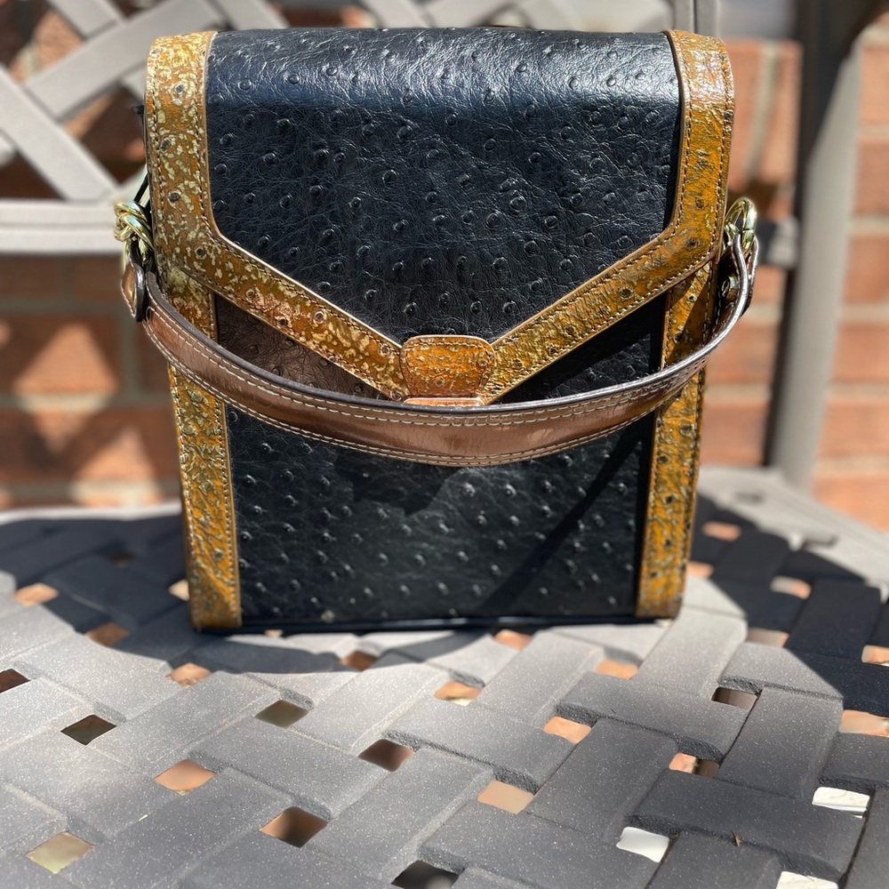 Vintage Alligator Embossed Black and Brown Women's Kelly style HandBag - Picture 2 of 13